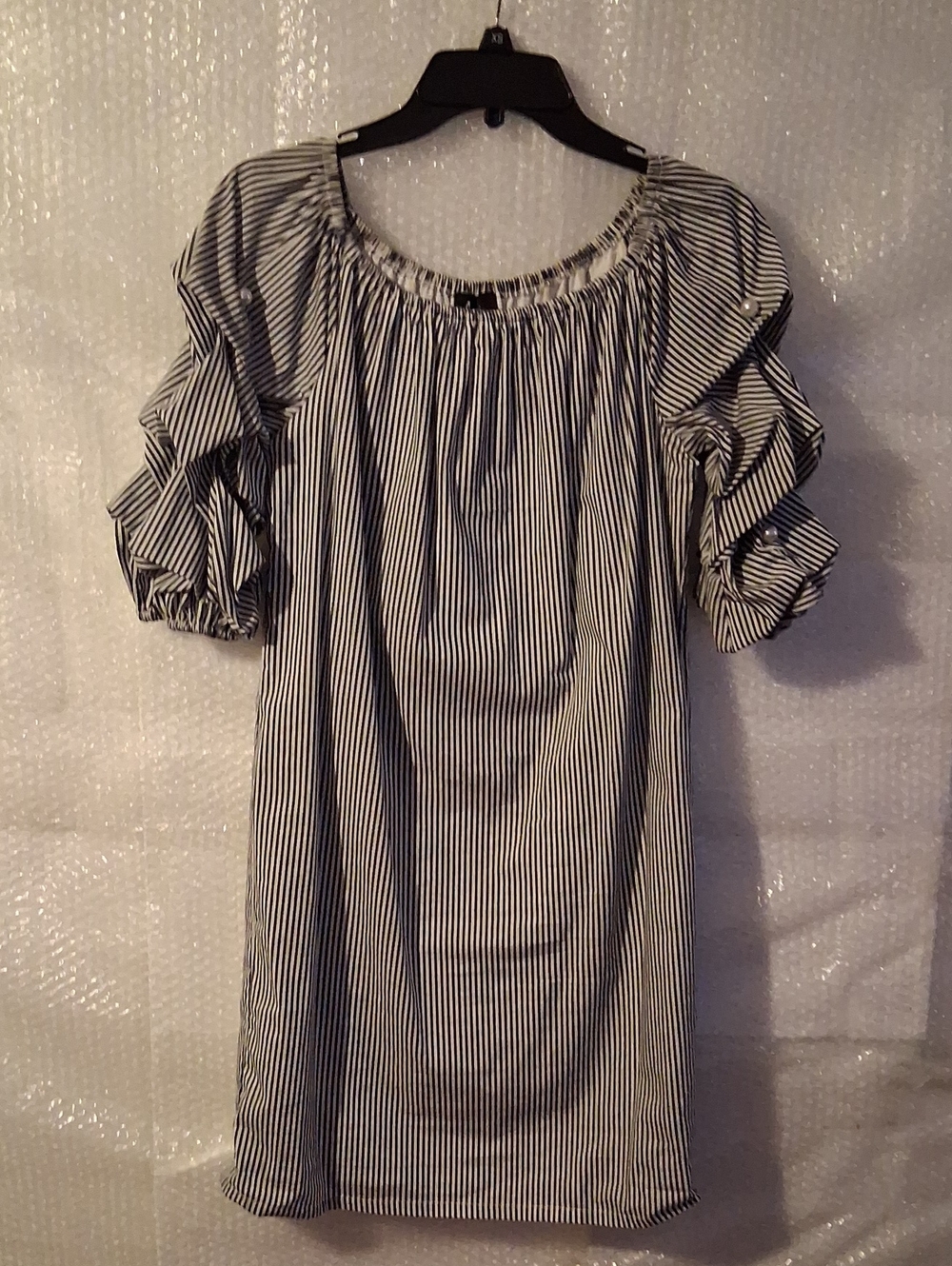 MSK ( Musk ) Size Medium Womens Navy & White Striped Off-Shoulder Shift Dress